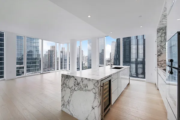 Rented by Compass | media 31