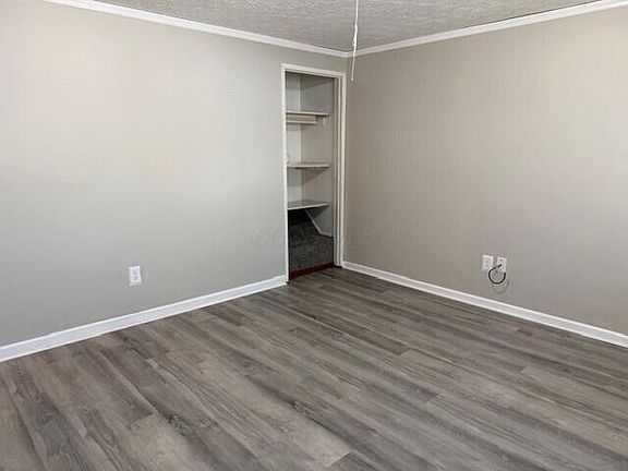 4th image of 3465 Clarkston Ave