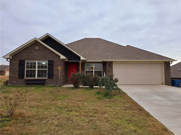 2125 Carlisle St, Gentry, AR 72734