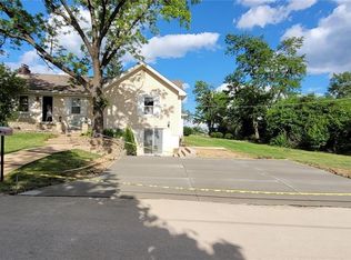 868 Larkin Ave, Saint Louis, MO 63141