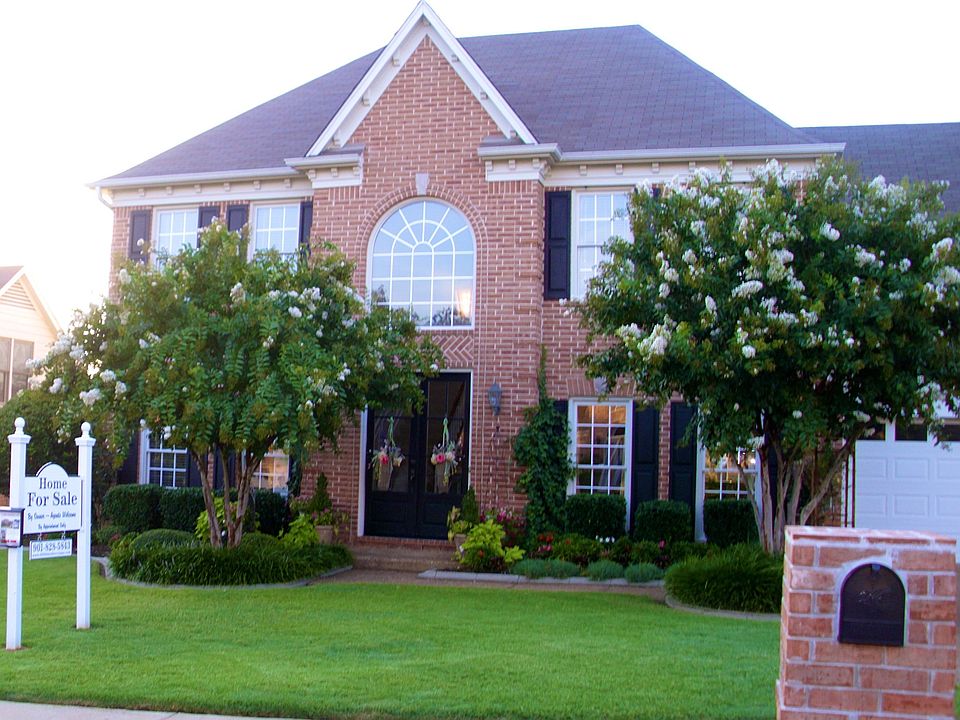 1st image of 8950 Dewberry Ln