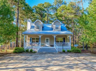 902 La Vigne Pl, Dauphin Island, AL 36528