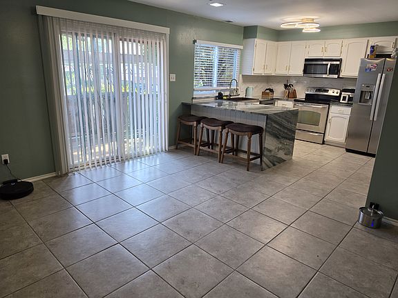 2nd image of 2011 Sandberg Dr Unit 160