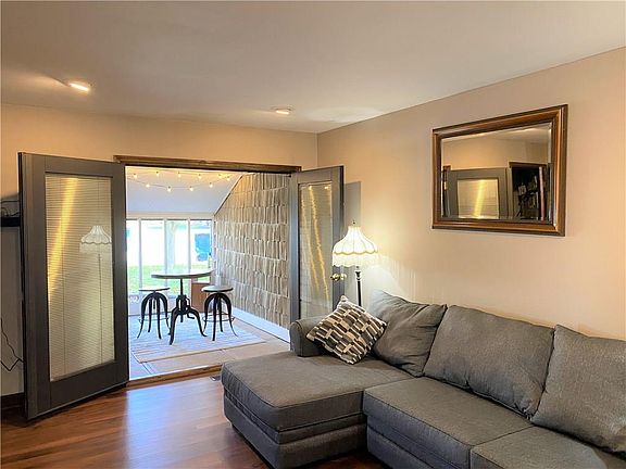 5th image of 9750 Revere Way