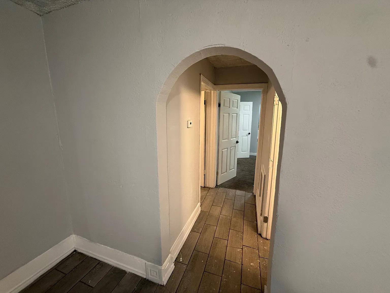 3 bed, 932 sqft, $1,800 — Photo 3
