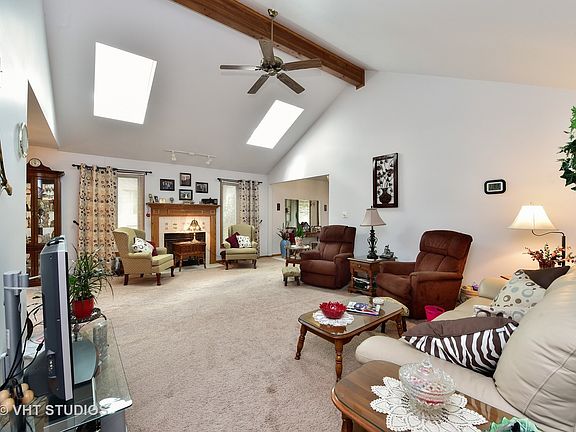 3rd image of 1419 Baileys Crossing Dr