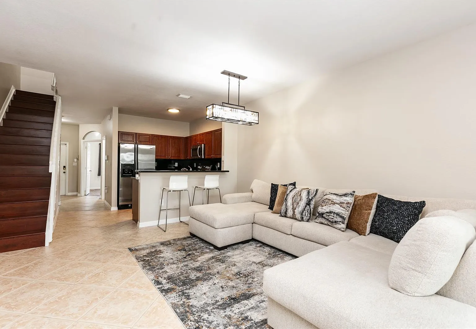 3 bed, 1528 sqft, $2,800 — Photo 1
