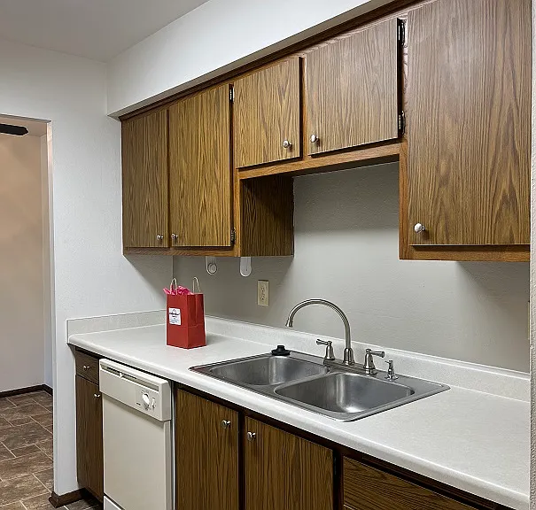 Village Garden Apartments — Photo 6