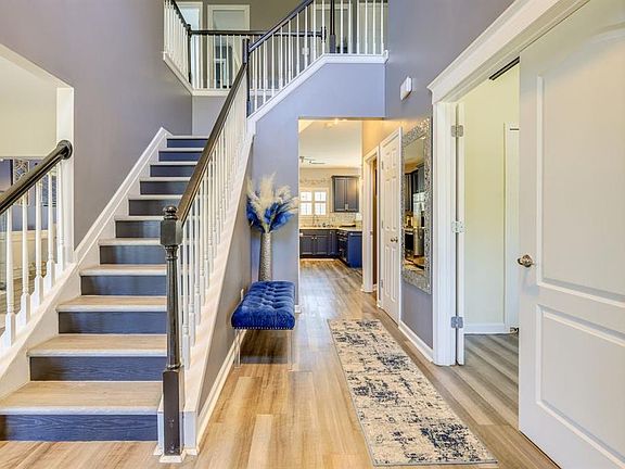 3rd image of 7899 Village Pass