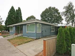952 SE Washington St #1, Hillsboro, OR