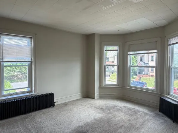 727 Hepburn St APT 2N, Williamsport, PA 17701