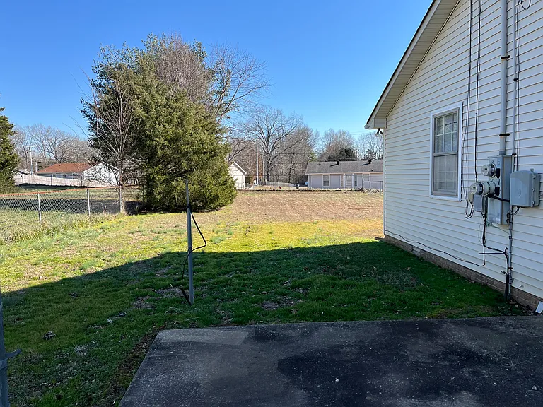 1483 Craig Dr #B — Photo 3