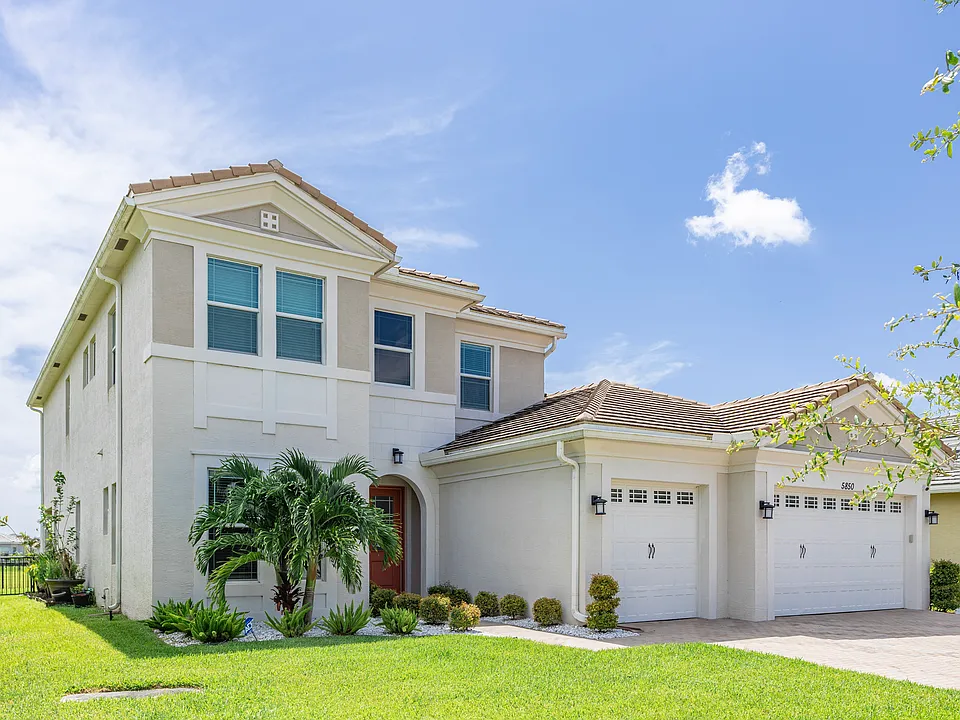 5850 Whippoorwill Cir