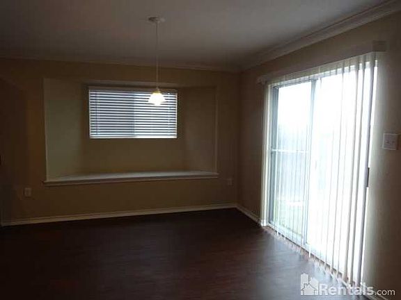 5th image of 7235 Magnolia Blf