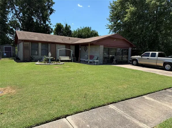 3705 Meadowbrook Dr, Muskogee, OK 74401