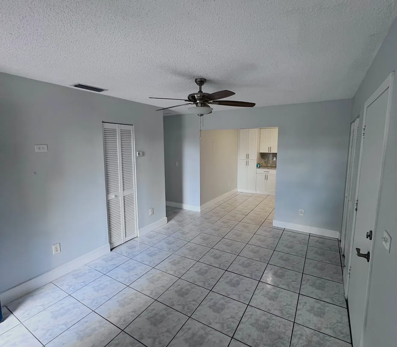 2 bed, 900 sqft, $2,150 — Photo 2