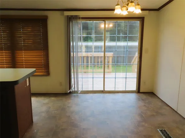 16448 Hill Country Dr, Conroe, TX 77302