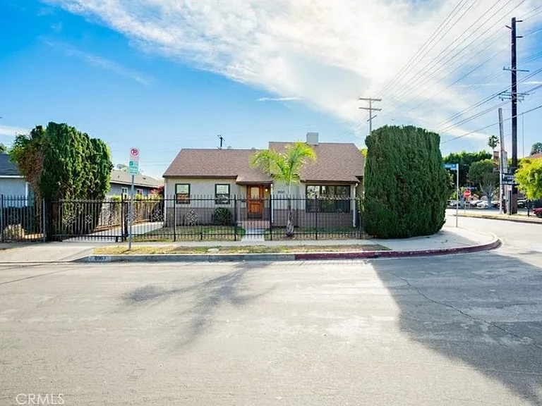 8960 Helms Pl — Photo 2