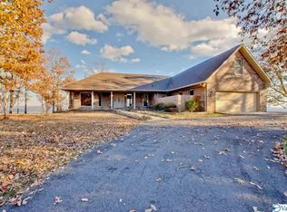 645 Cardessa Ln, Grant, AL 35747