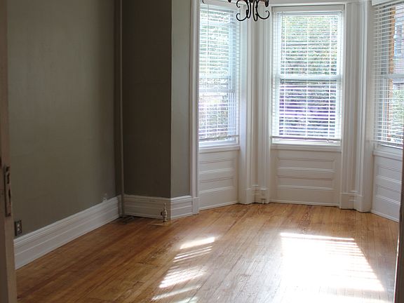 2nd image of 62 Hauxhurst Ave APT 1