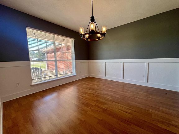 3rd image of 1356 Melissa Dr