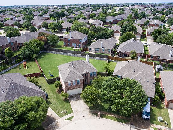 4th image of 6505 Cartier Ct