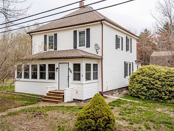 2nd image of 804 Windermere Rd S