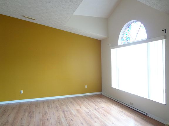 3rd image of 2265 SE Carnation Road