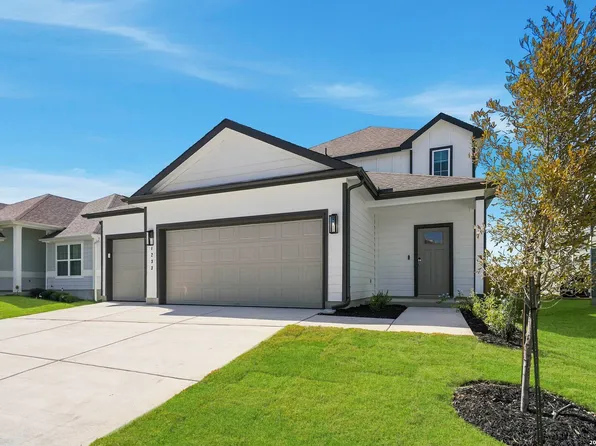 1233 Sweden, Seguin, TX 78155