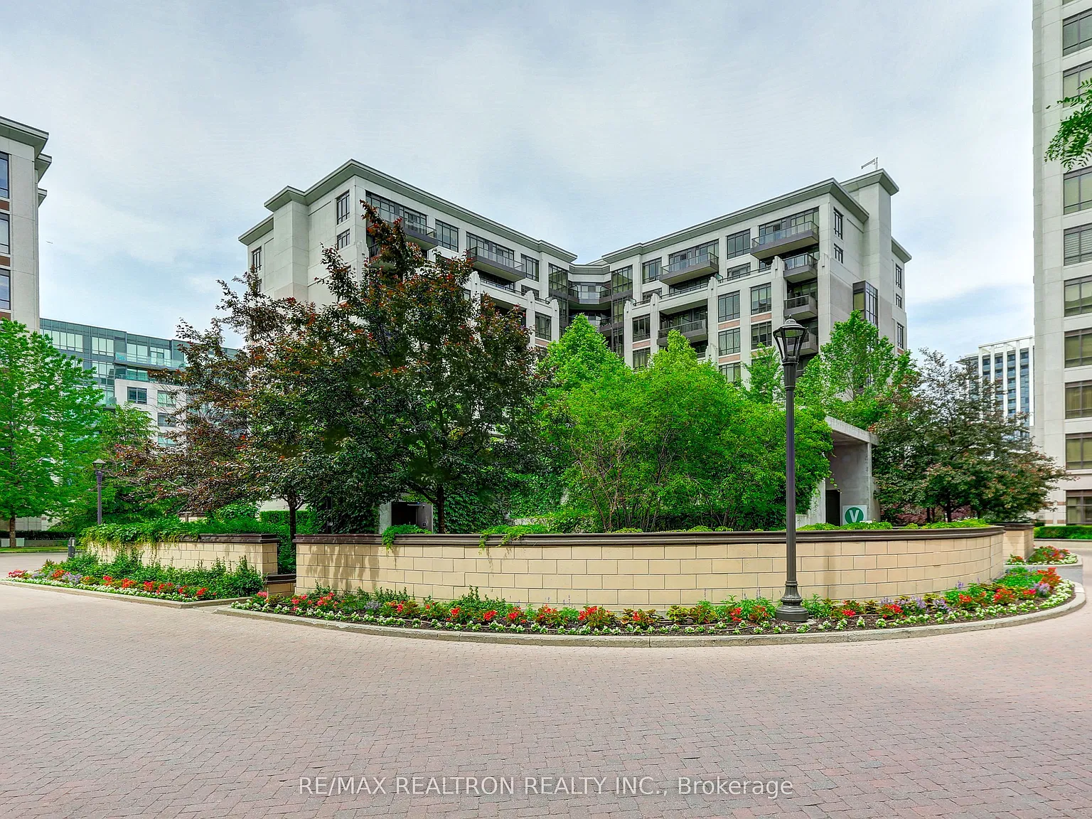 3 bed, $3,300 — Photo 2