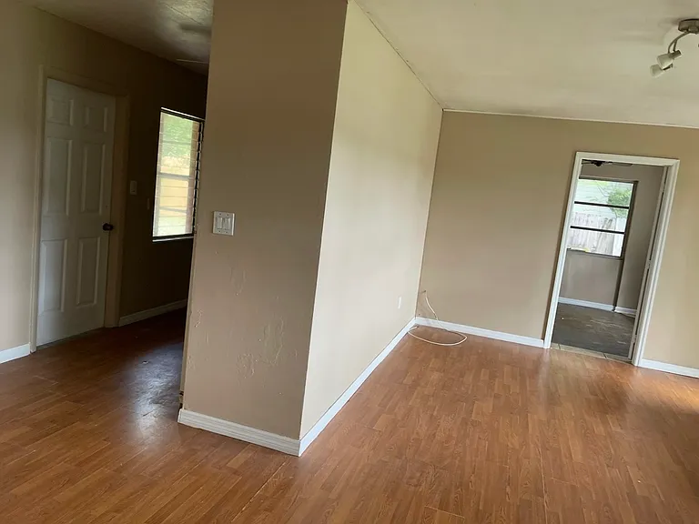 2733 Starlite Ln — Photo 6