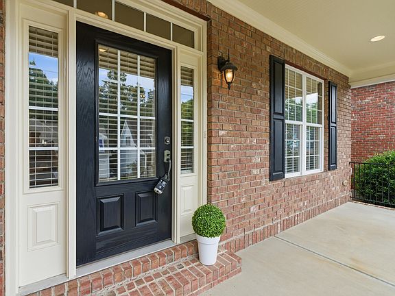 2nd image of 402 Village Loop Dr
