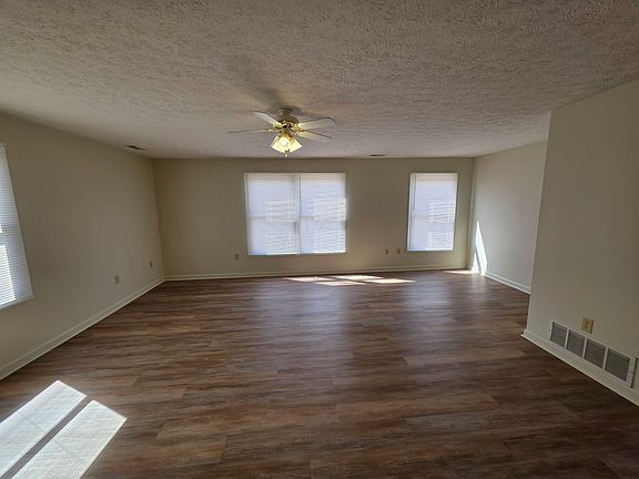 5th image of 901 S Rogers St APT C