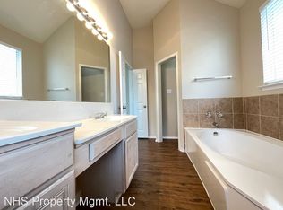6925 Indiana Ave, Fort Worth, TX 76137