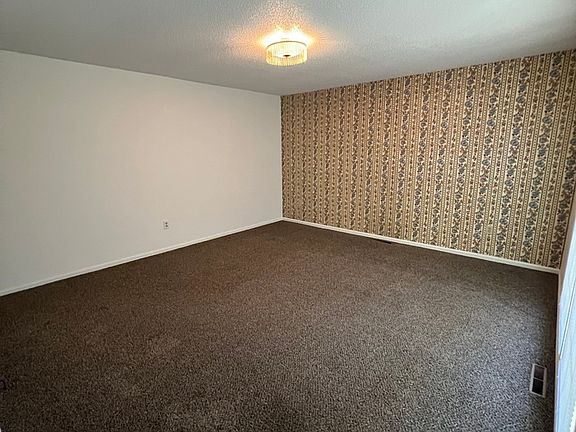 2nd image of 1120 Ohio St