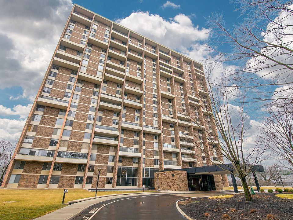 1st image of 1000 Urlin Ave APT 1021