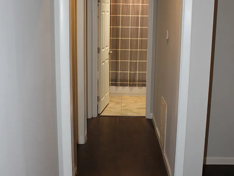 756 Sunset Blvd SW #B — Photo 9