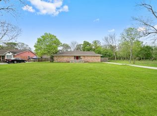 1417 Sunset Dr, Dickinson, TX 77539