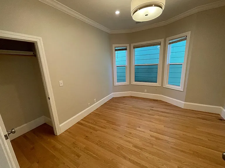 2645 Mission St #7 — Photo 31
