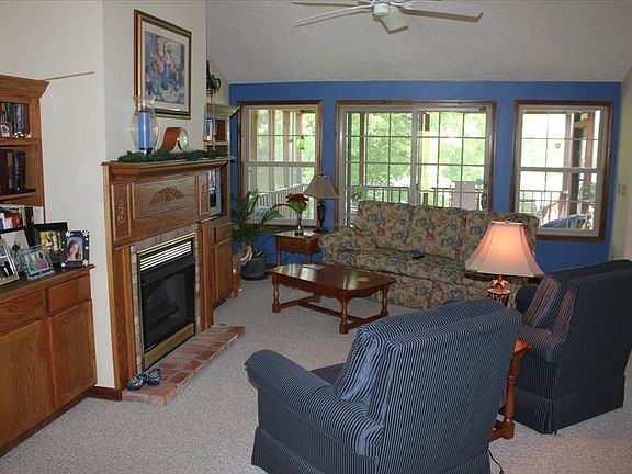Family Room 1