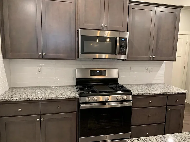 4335 S Willow Dr — Photo 5