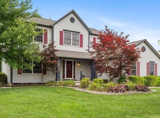 2934 Griffin Dr, Lewis Center, OH 43035