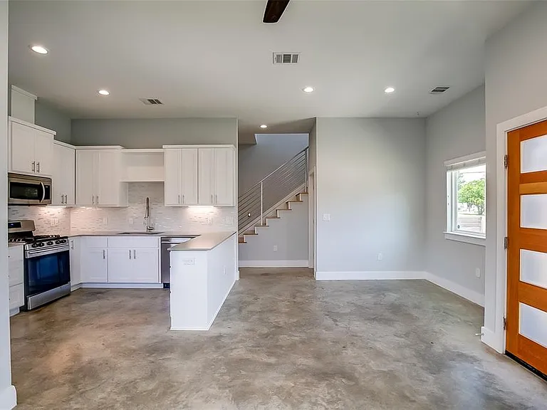 6303 Santos St #A — Photo 17