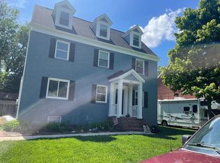 808 S Ivy St, Arlington, VA 22204