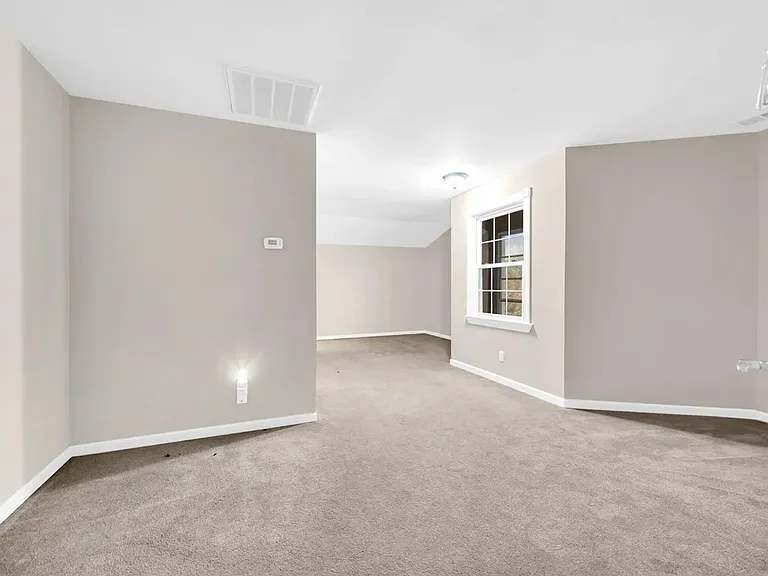 414 Carriage Lake Dr — Photo 23