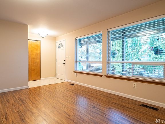 4th image of 4791 Bayshore Dr