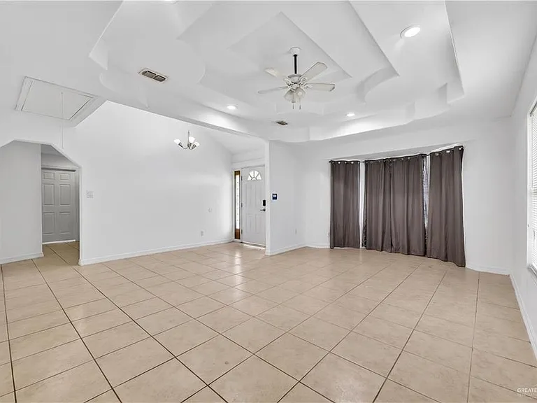 6703 S Oro Ln — Photo 21