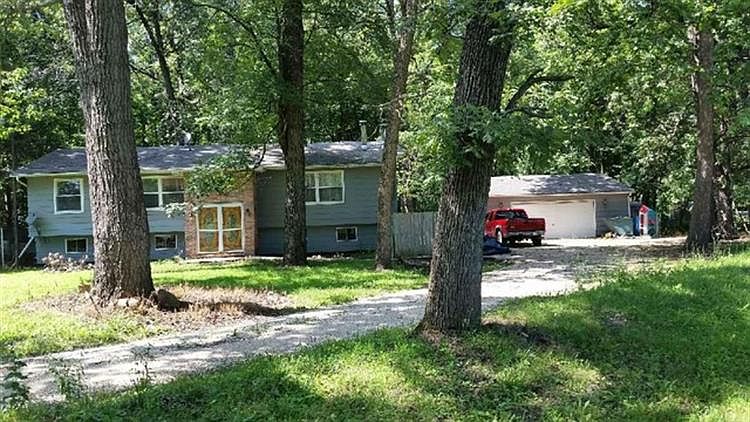 2nd image of 3665 E 20th Rd