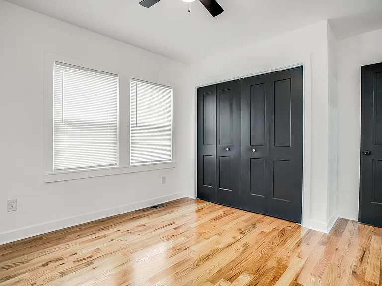 4421 Bellefontaine Ave — Photo 16