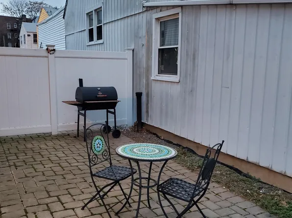 112 39th Street image 9 of 12